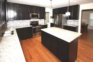 2711 Valley Forge Rd, Lisle, IL 60532 - Photo 11