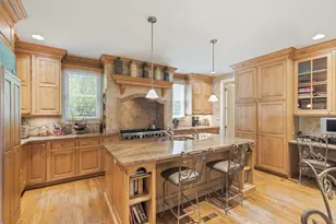 241 Walden Dr, Glencoe, IL 60022 - Photo 11