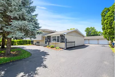 10248 S 80th Court, Palos Hills, IL 60465 - Photo 1