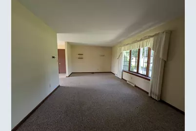 201 Meadow Lane, Monroe Center, IL 61052 - Photo 15
