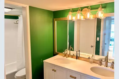 944 N Northwest Highway #307, Park Ridge, IL 60068 - Photo 15