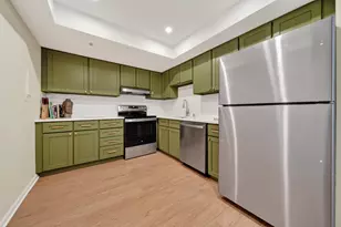 944 N Northwest Hwy, Park Ridge, IL 60068 - Photo 15