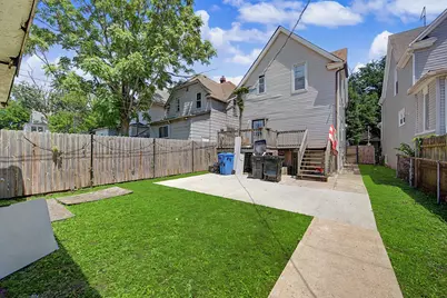 848 N Lawler Avenue, Chicago, IL 60651 - Photo 15