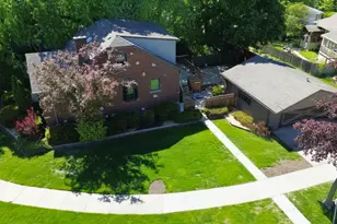 8502 Parkview Ave, Brookfield, IL 60513 - Photo 3