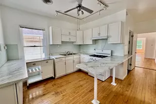 2047 N Lavergne Ave, Chicago, IL 60639 - Photo 9