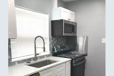 7646 W 63rd Place, Summit, IL 60501 - Photo 3