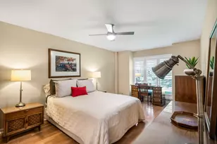 2 Oak Brook Club Dr, Oak Brook, IL 60523 - Photo 7