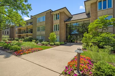 2 Oak Brook Club Drive #C106, Oak Brook, IL 60523 - Photo 1