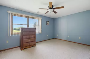 905A Coventry Ln, Sterling, IL 61081 - Photo 13