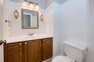 112 Golfview Dr, Glendale Heights, IL 60139 - Photo 9