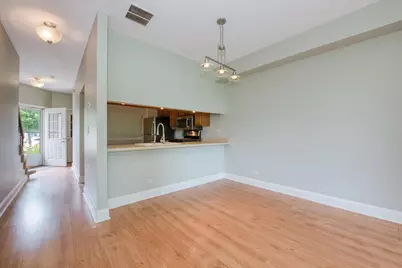 112 Golfview Drive #112, Glendale Heights, IL 60139 - Photo 13