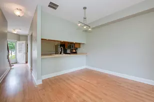 112 Golfview Dr, Glendale Heights, IL 60139 - Photo 13