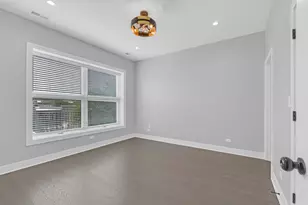 4827 S St Lawrence Ave, Chicago, IL 60615 - Photo 3