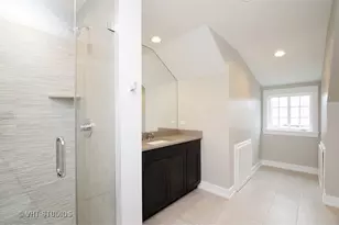 1050 Spruce St, Winnetka, IL 60093 - Photo 25