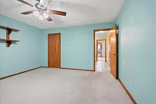 404 Clayton Dr, Watseka, IL 60970 - Photo 21