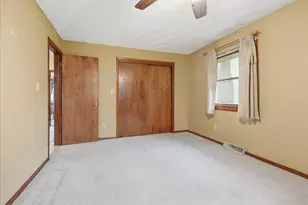 404 Clayton Dr, Watseka, IL 60970 - Photo 19