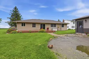 404 Clayton Dr, Watseka, IL 60970 - Photo 27