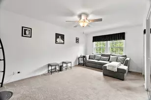 1225 Mallard Ln, Hoffman Estates, IL 60192 - Photo 19