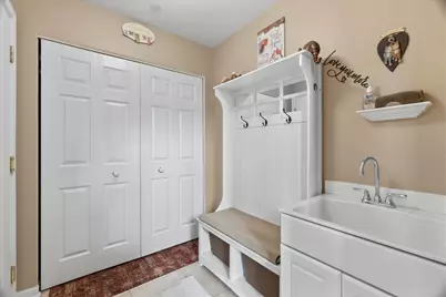 1225 Mallard Lane, Hoffman Estates, IL 60192 - Photo 13