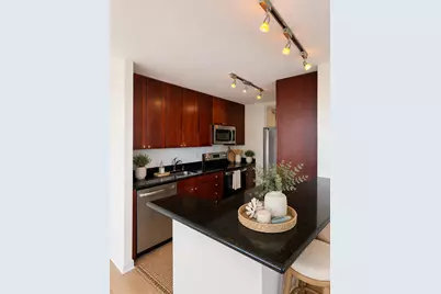 655 W Irving Park Road #1502, Chicago, IL 60613 - Photo 7