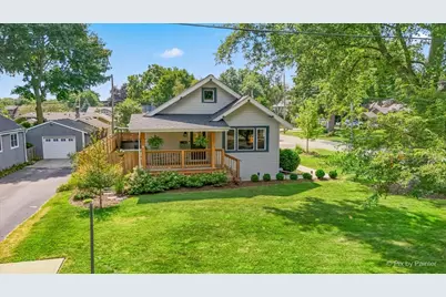 701 Monroe Avenue, Saint Charles, IL 60174 - Photo 1