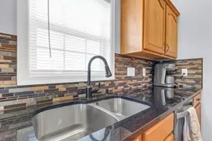905 Bluegrass Ln, Champaign, IL 61822 - Photo 25