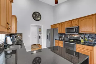 905 Bluegrass Ln, Champaign, IL 61822 - Photo 19