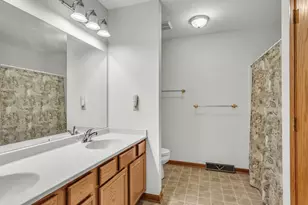 13033 Springhill Dr, Winnebago, IL 61088 - Photo 25