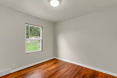 605 S Draper Avenue, Champaign, IL 61821 - Photo 17