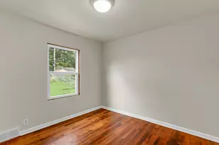605 S Draper Ave, Champaign, IL 61821 - Photo 17