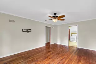 605 S Draper Ave, Champaign, IL 61821 - Photo 9