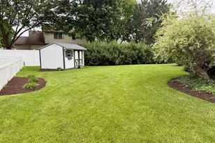 300 Savoy Dr, Shorewood, IL 60404 - Photo 5