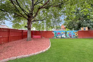 625 W Ringold St, Freeport, IL 61032 - Photo 3