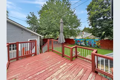 625 W Ringold Street, Freeport, IL 61032 - Photo 25