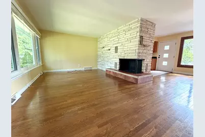 33517 N Greentree Road, Grayslake, IL 60030 - Photo 3