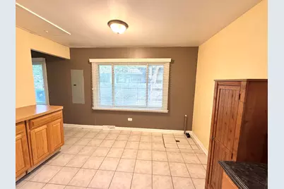 33517 N Greentree Road, Grayslake, IL 60030 - Photo 9
