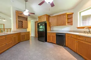 15792 York Center Rd, Thomson, IL 61285 - Photo 19