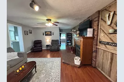 203 W Poplar Street, Odin, IL 62870 - Photo 15