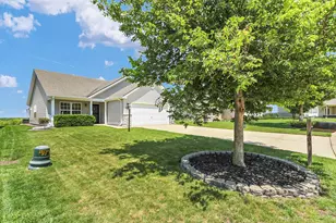 404 Lauterbur Ln, Champaign, IL 61822 - Photo 3