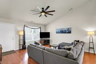 404 Lauterbur Ln, Champaign, IL 61822 - Photo 9