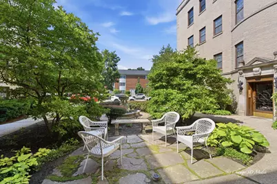 906 Greenwood Street #2E, Evanston, IL 60201 - Photo 5