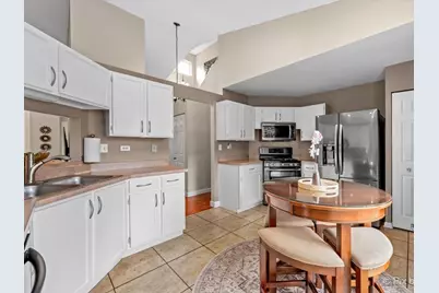 2366 Coral Cove, Elgin, IL 60123 - Photo 5