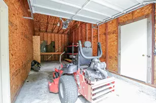 910 Stony Point Rd, Dixon, IL 61021 - Photo 21