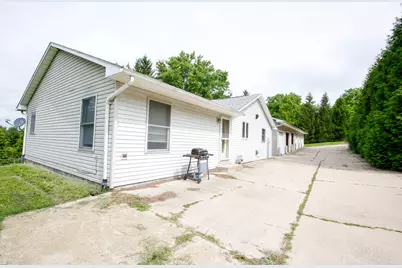 910 Stony Point Road, Dixon, IL 61021 - Photo 5