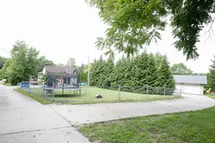 910 Stony Point Rd, Dixon, IL 61021 - Photo 35