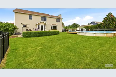 2066 Bernadette Lane, Yorkville, IL 60560 - Photo 5