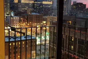 70 W Huron St, Chicago, IL 60654 - Photo 3
