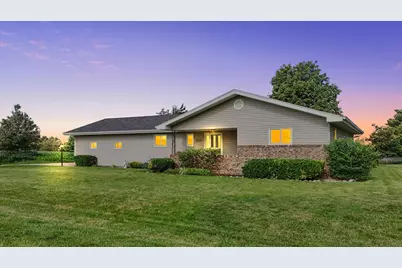 101 Lakeview Drive, Gibson City, IL 60936 - Photo 3