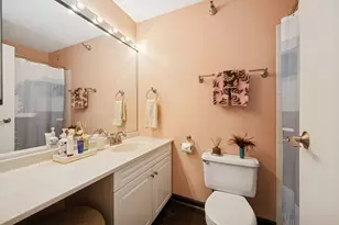 70 W Huron St, Chicago, IL 60654 - Photo 11