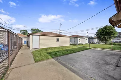 12723 S Marquette Avenue, Chicago, IL 60633 - Photo 25